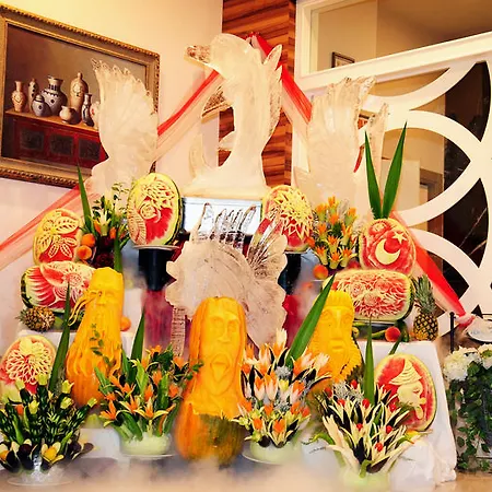 ホテル Royal Garden