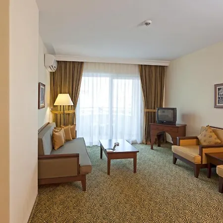 Ξενοδοχείο Royal Garden 5*